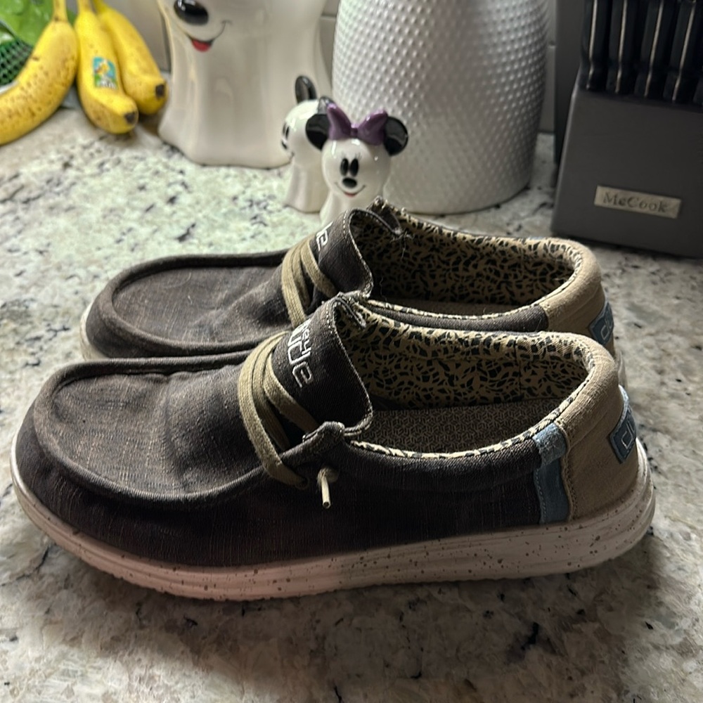 Men’s Hey Dude.  Wally Free Natural Cub, Size 12